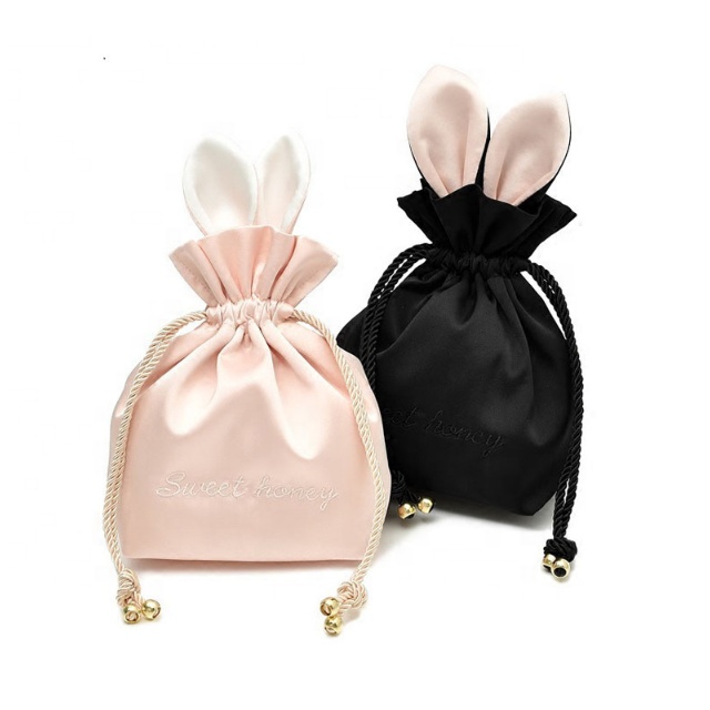 Large Capacity Travel Makeup Bag Nylon Cosmetic Bag Makeup Organizer Bag