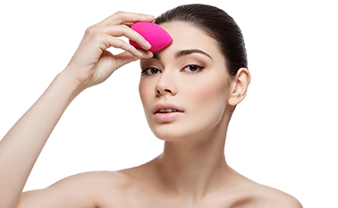 How to Use a Makeup Sponge