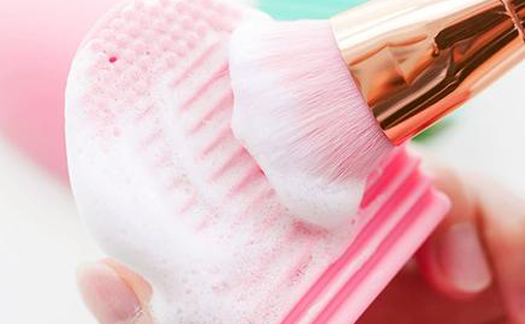 How to clean and store your brush